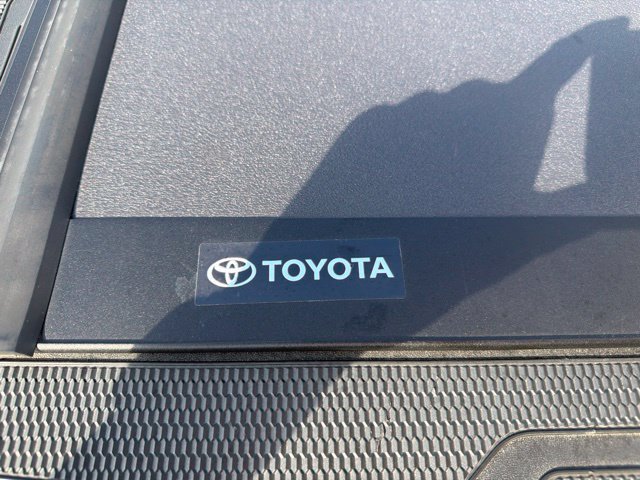 Used 2025 Toyota Tacoma SR5 AWD/4WD image 8