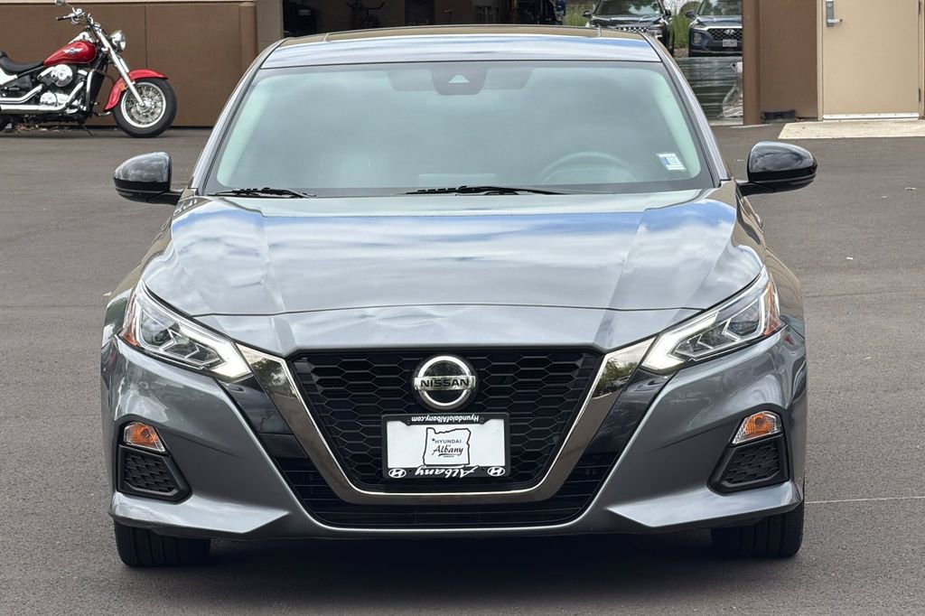 Used 2020 Nissan Altima 2.5 SR w/ Premium Package AWD/4WD image 6