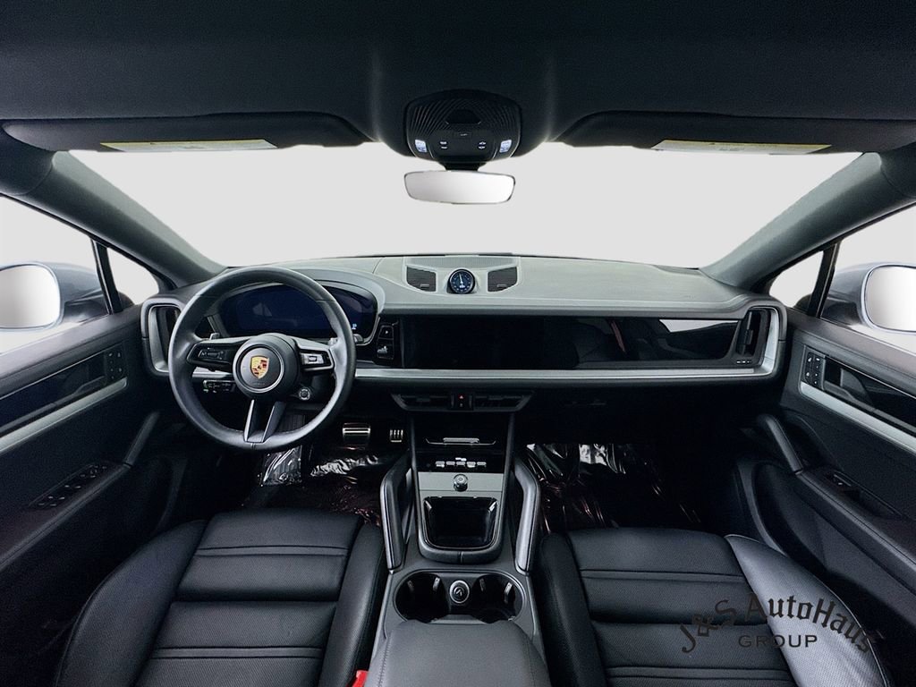 Used 2024 Porsche Cayenne S w/ Premium Package Plus (PP1) image 29