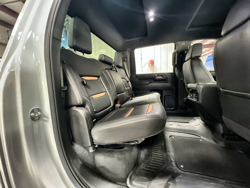 Used 2025 GMC Sierra 2500 AT4 AWD/4WD image 24