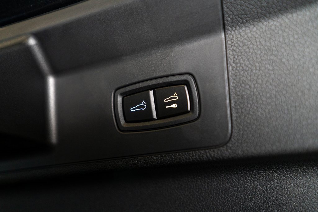 New 2025 Porsche Panamera 4 image 41