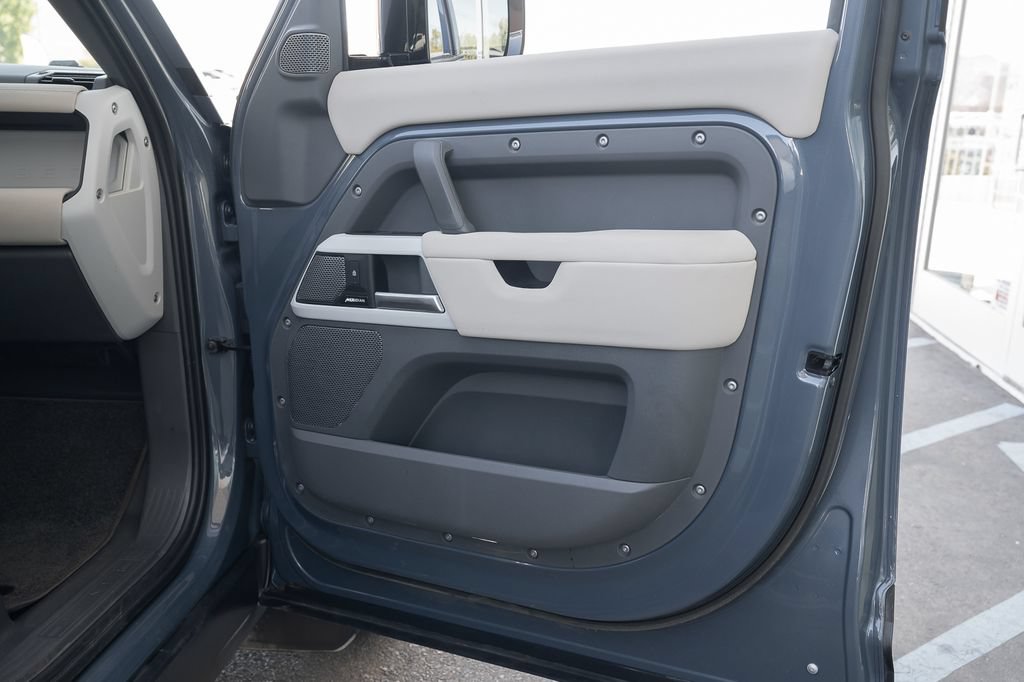 Used 2023 Land Rover Defender 110 S AWD/4WD image 45