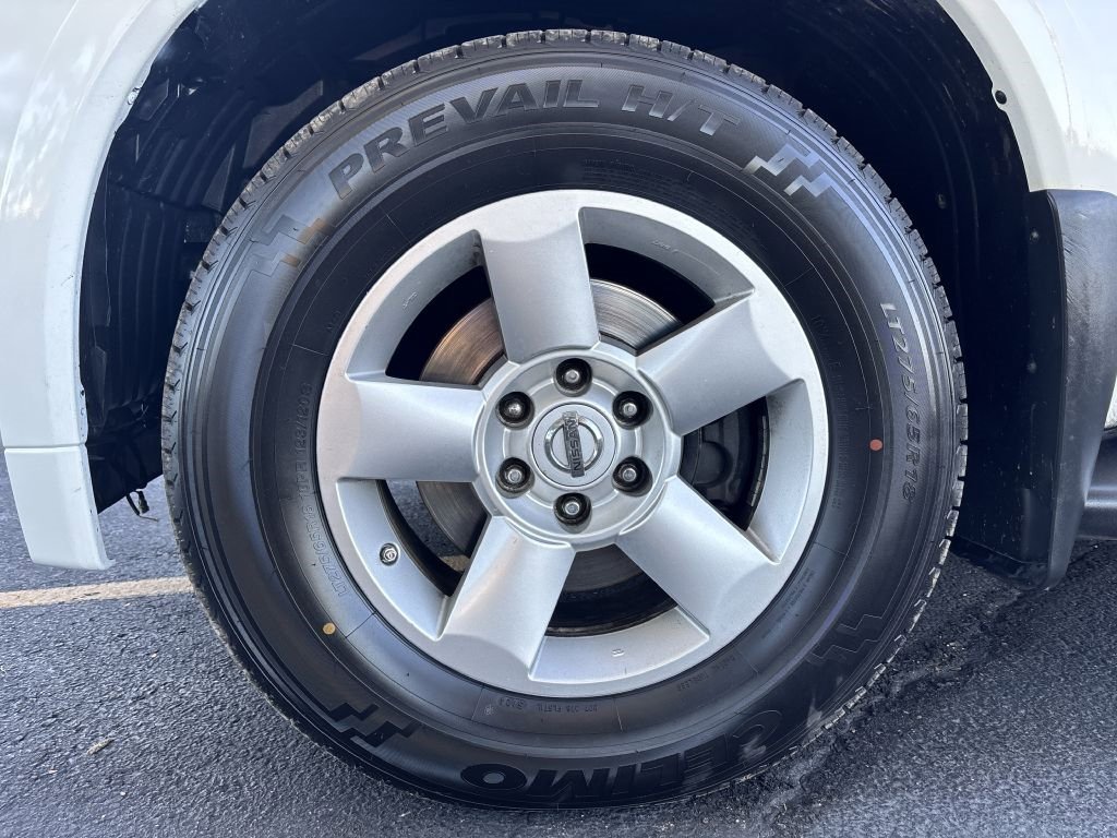 Used 2010 Nissan Armada SE image 30