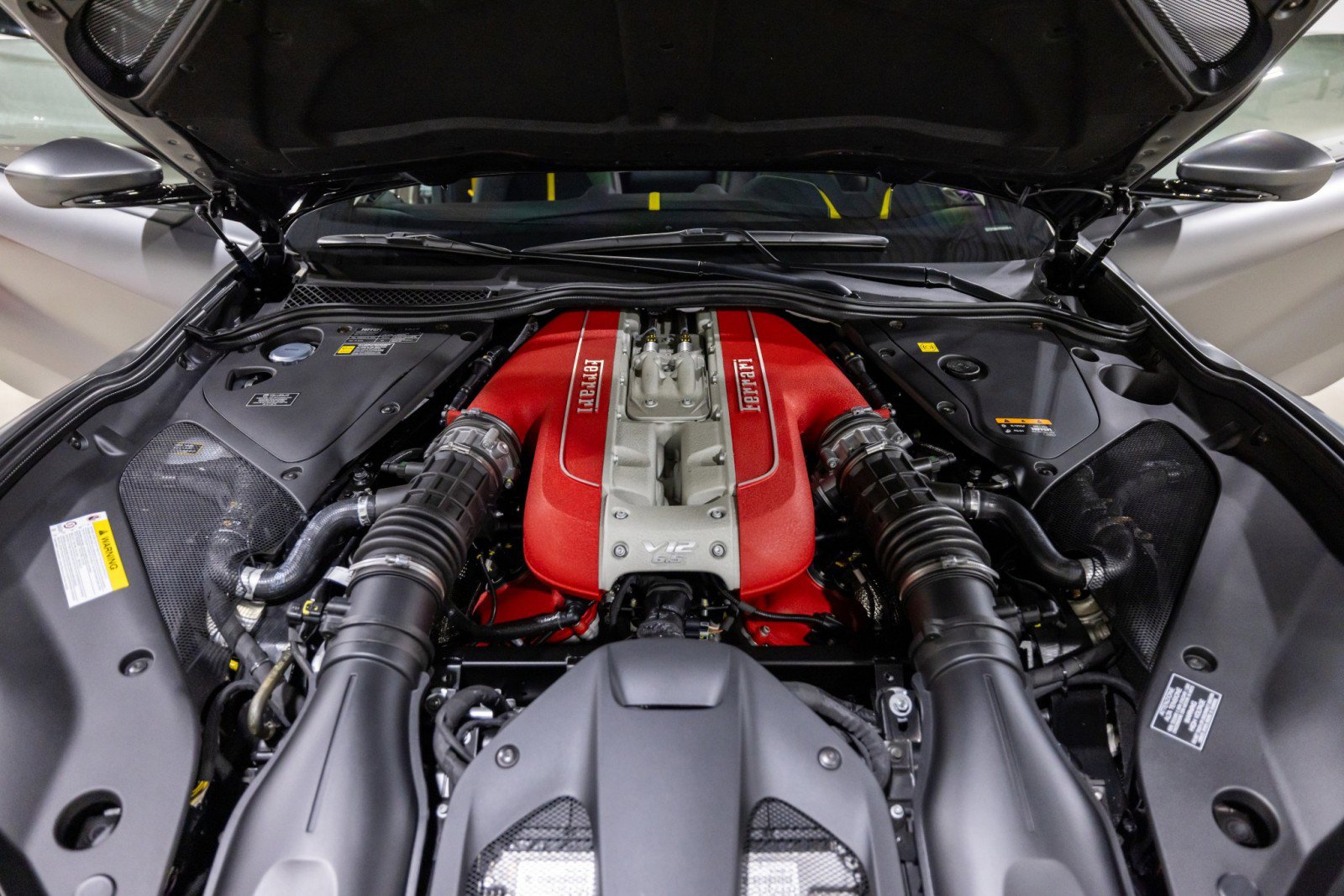 Used 2023 Ferrari 812 GTS image 65