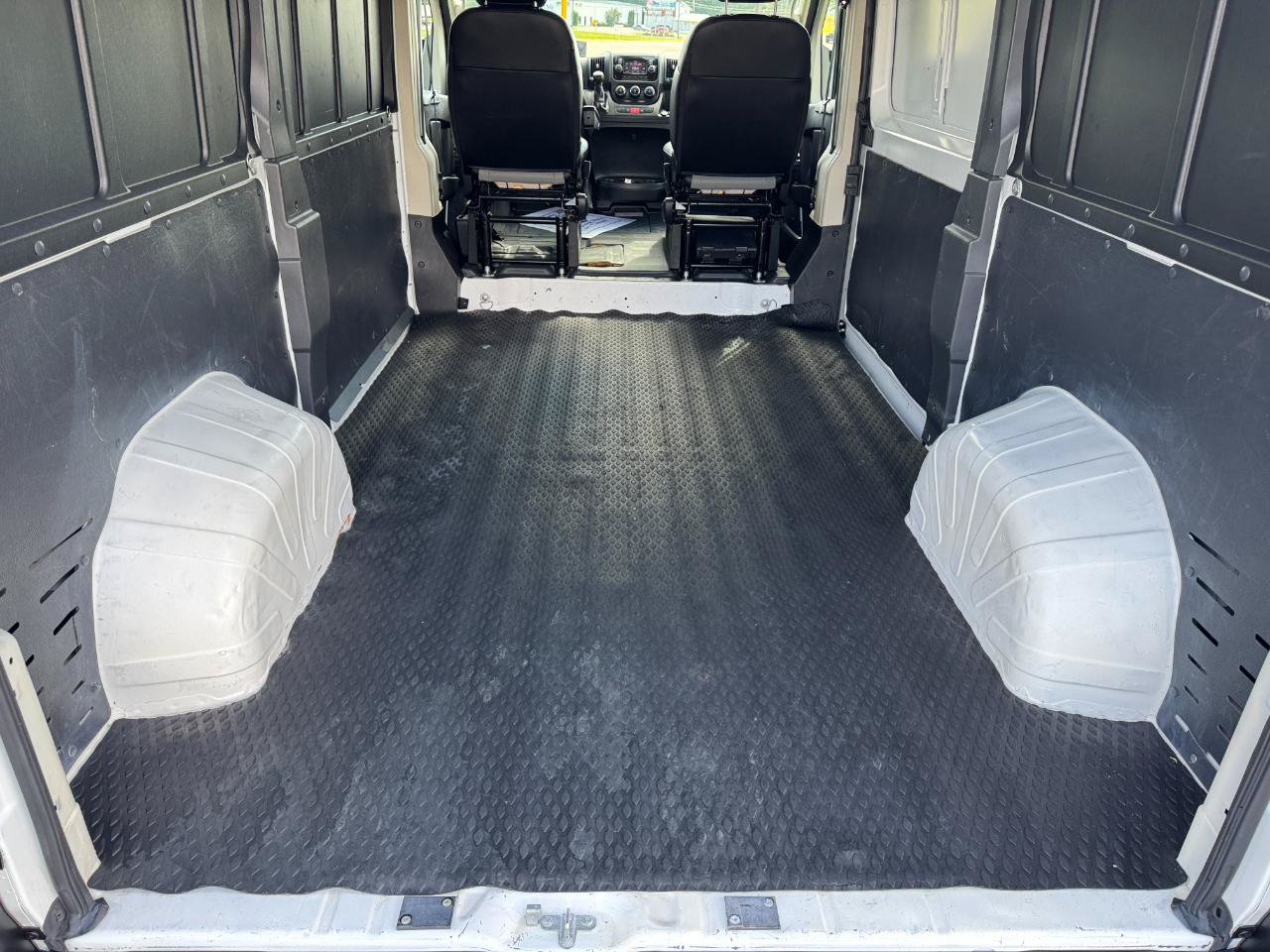 Used 2021 RAM ProMaster 2500 FWD image 21