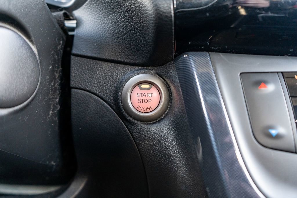 Used 2018 Nissan Sentra SR w/ Technology Package image 26