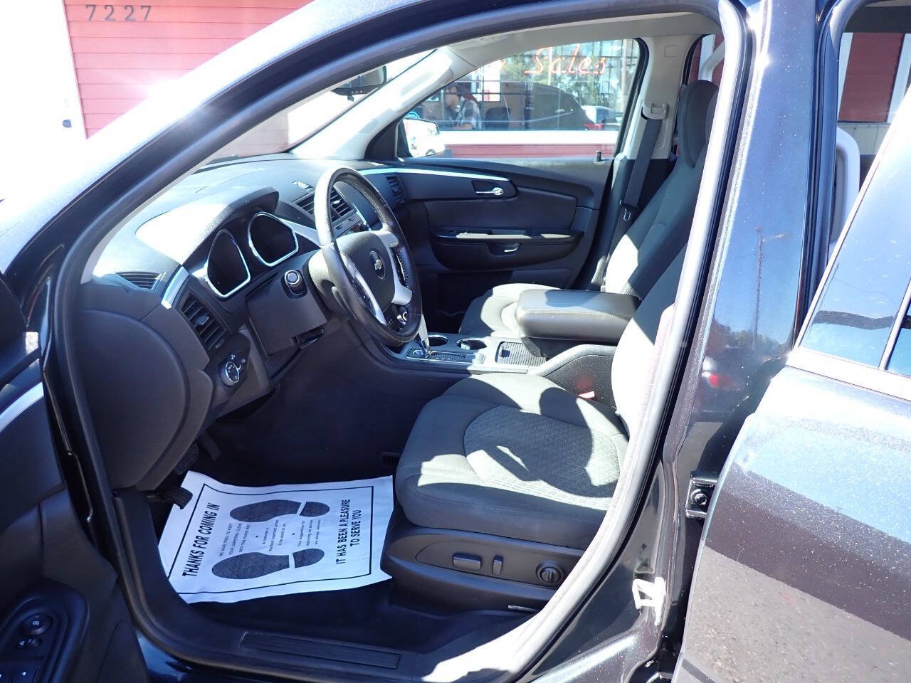 Used 2010 Chevrolet Traverse LT w/ Personal Connectivity Package AWD/4WD image 7