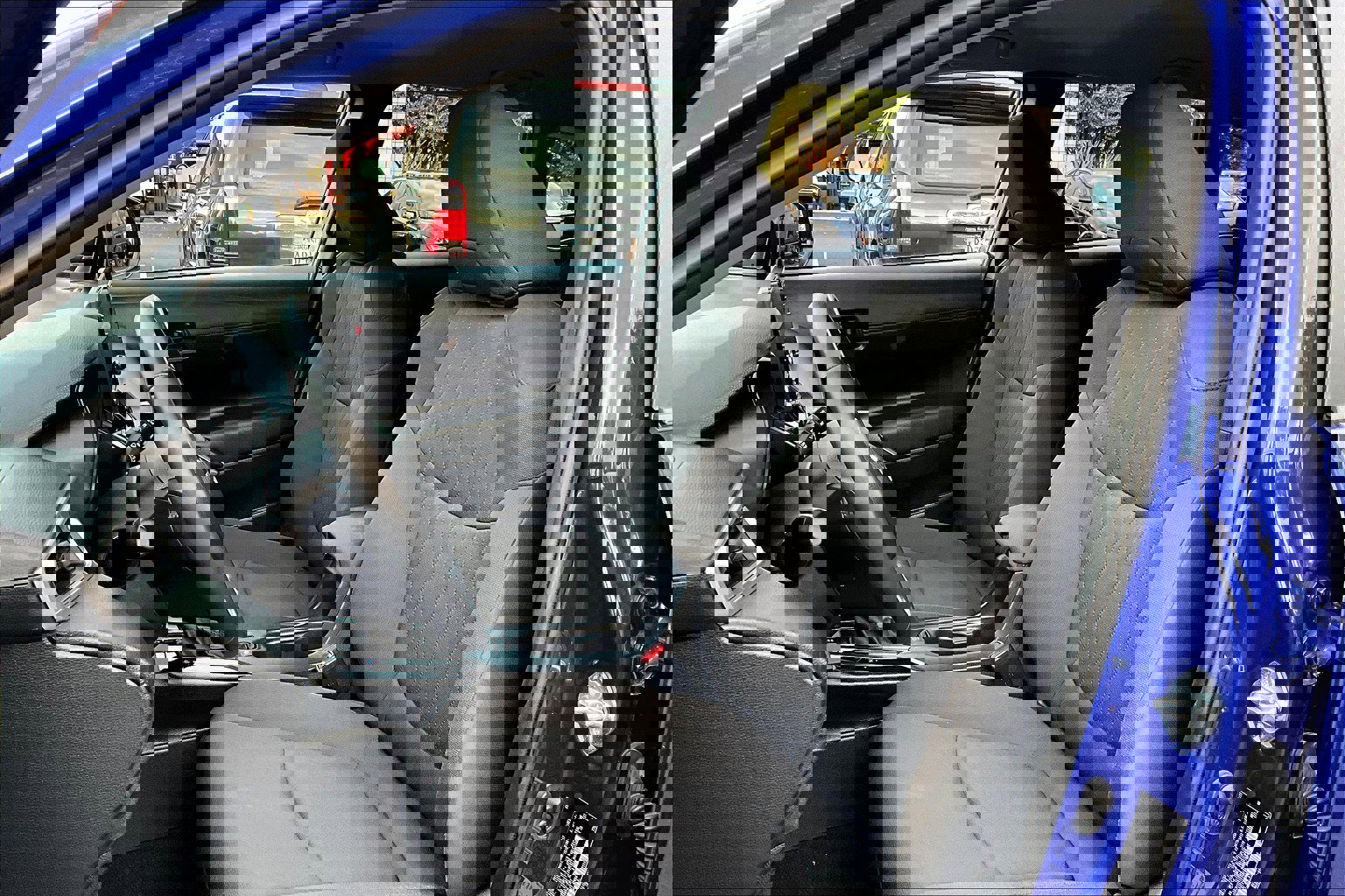 Used 2022 Toyota Corolla Cross LE image 23