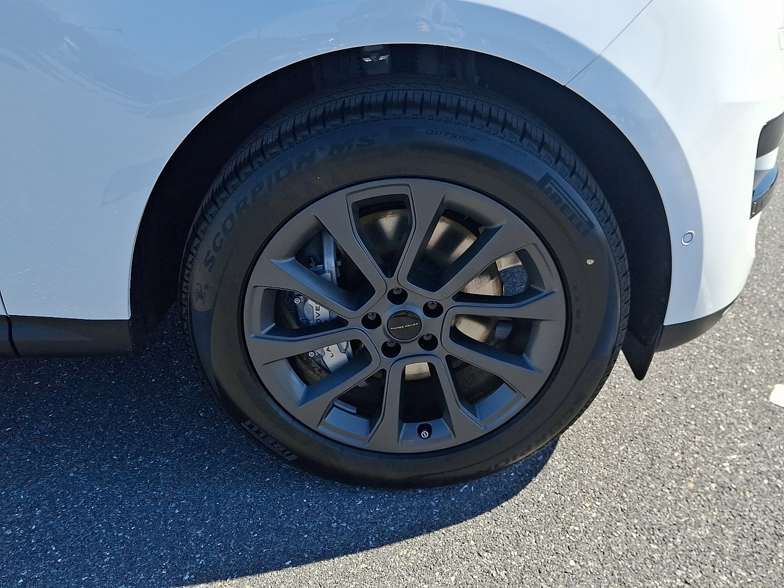 New 2026 Land Rover Range Rover Sport SE image 7