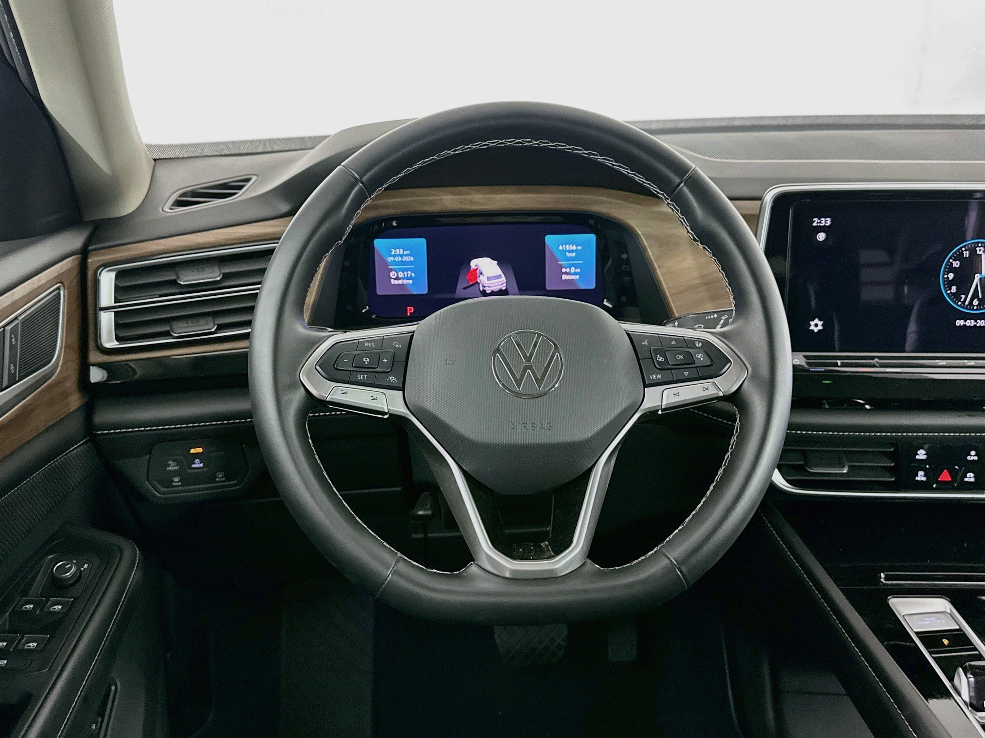 Used 2025 Volkswagen Atlas SE FWD image 18