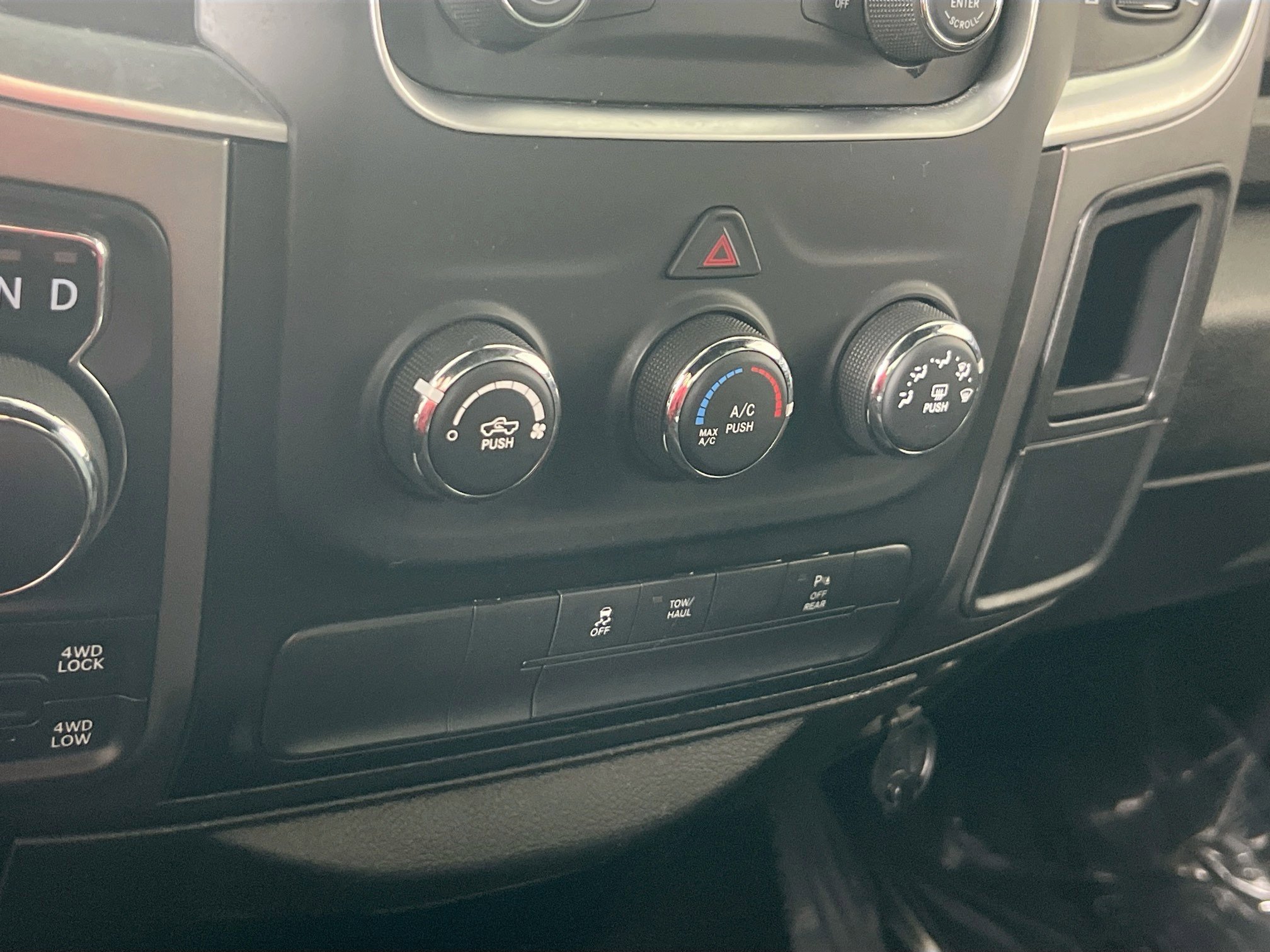 Used 2022 RAM 1500 Classic Warlock image 14