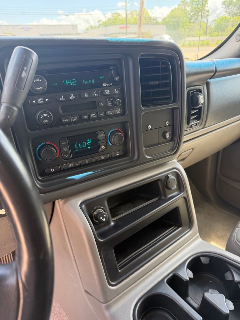 Used 2003 GMC Yukon XL SLT w/ 1SC Preferred Equipment Group image 12