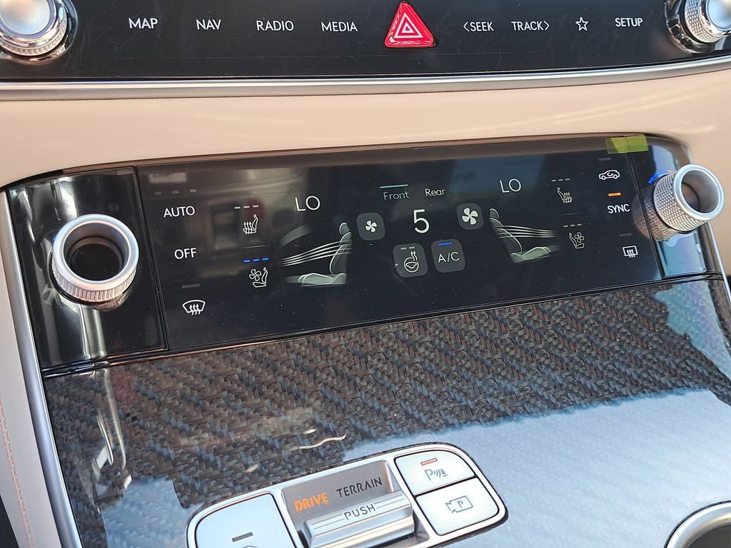 New 2026 Genesis GV70 3.5T Sport Prestige AWD/4WD image 25