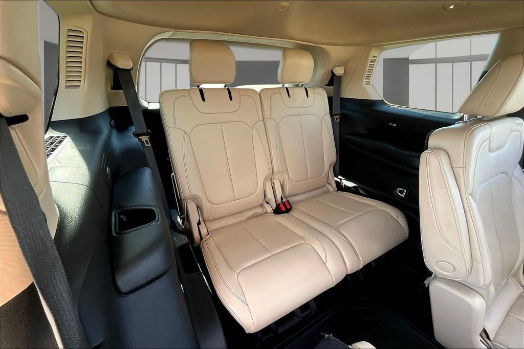 Used 2022 Jeep Grand Cherokee L Limited image 28