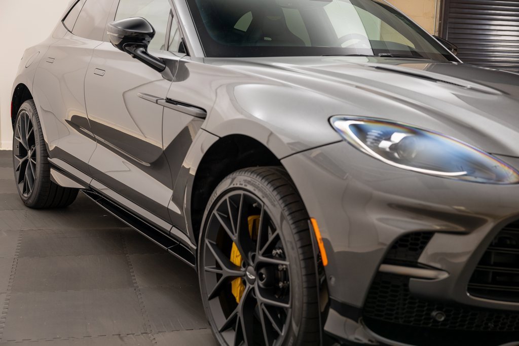 New 2025 Aston Martin DBX 707 image 5