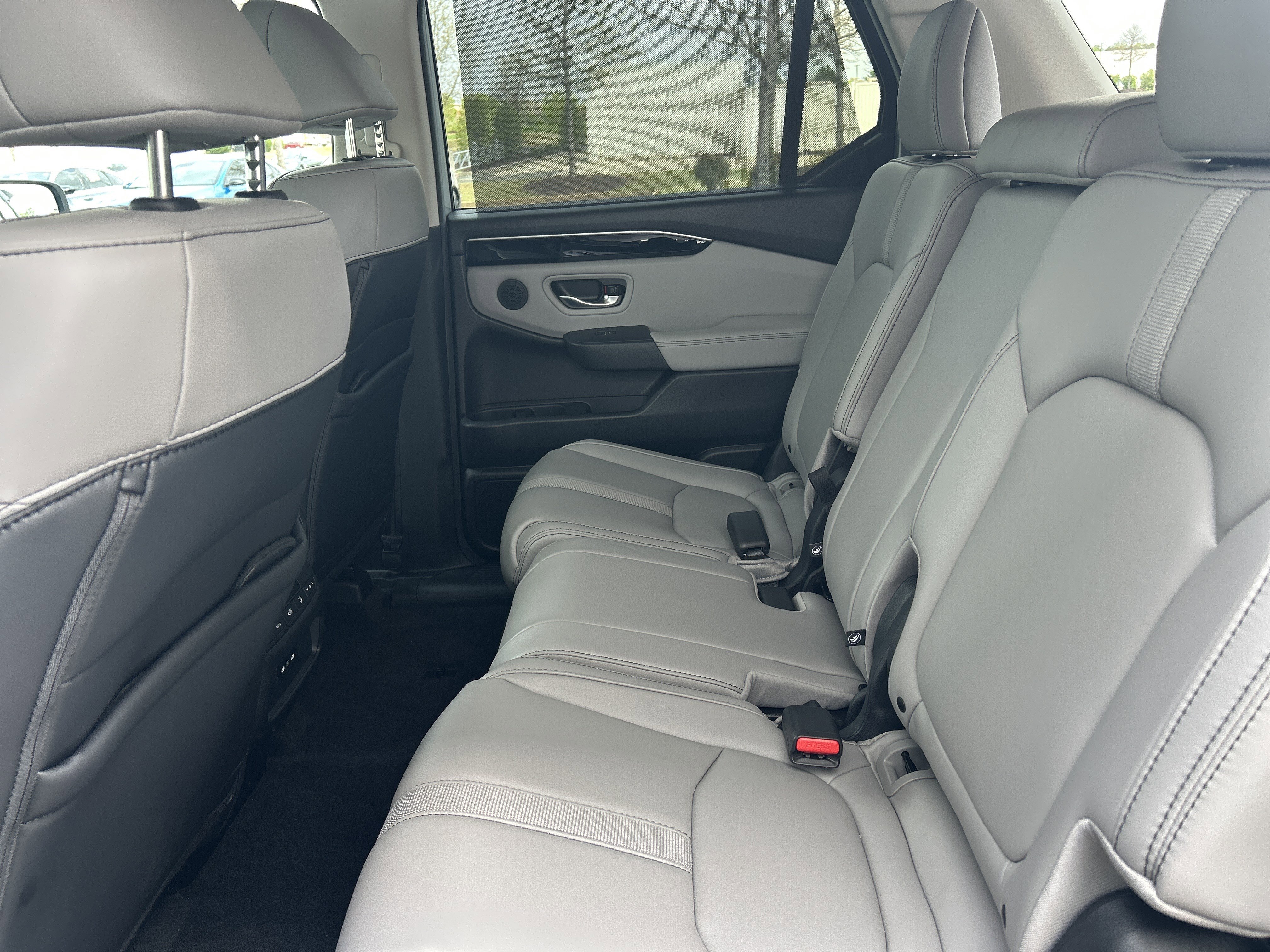 Certified 2025 Honda Pilot EX-L image 26