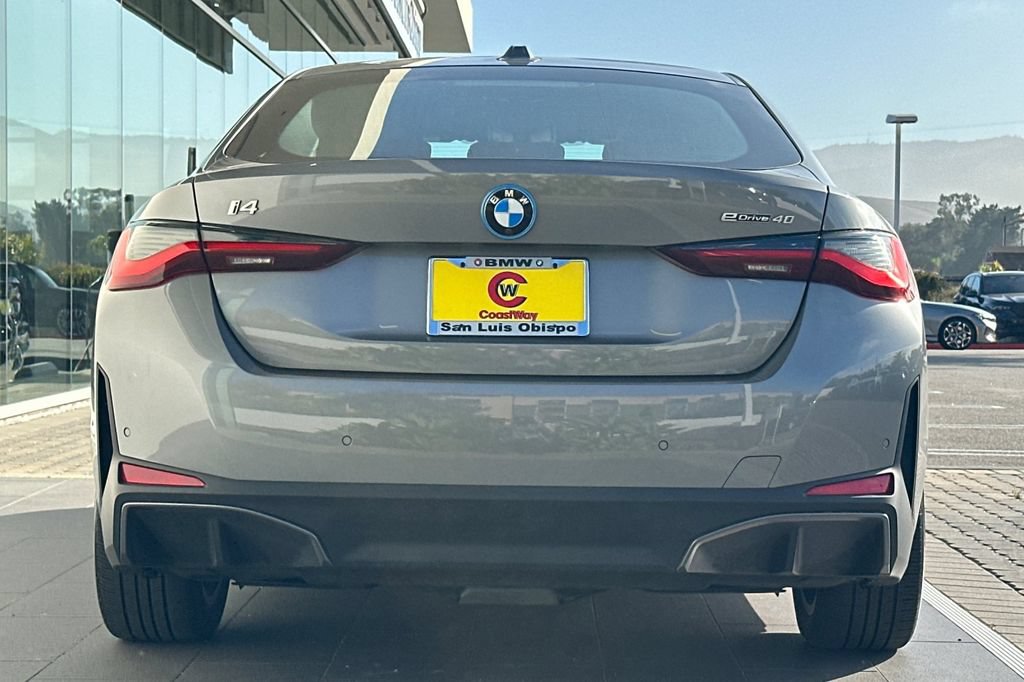 Used 2023 BMW i4 eDrive40 RWD image 4