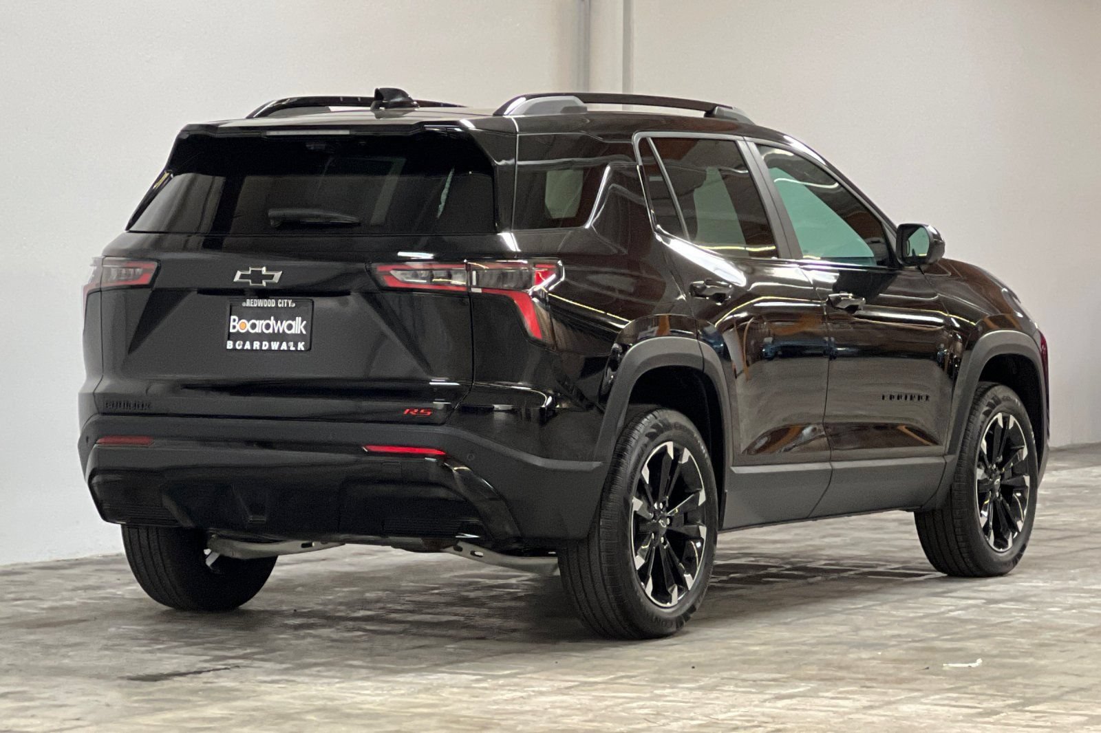 New 2026 Chevrolet Equinox RS w/ Safety and Technology Package FWD image 4