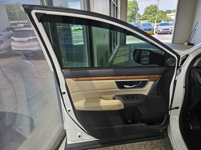 Used 2018 Honda CR-V Touring image 18