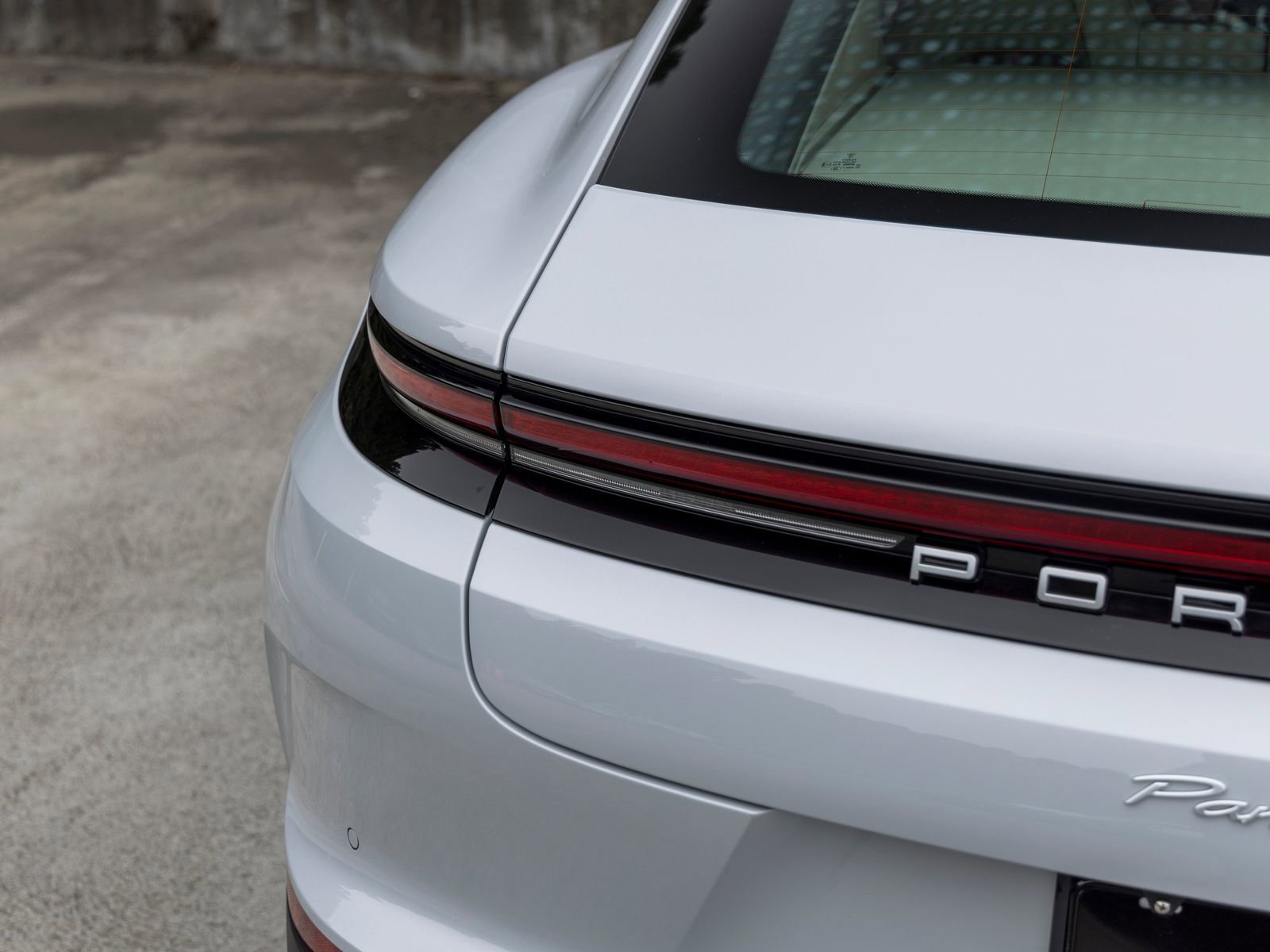 Certified 2025 Porsche Panamera image 18