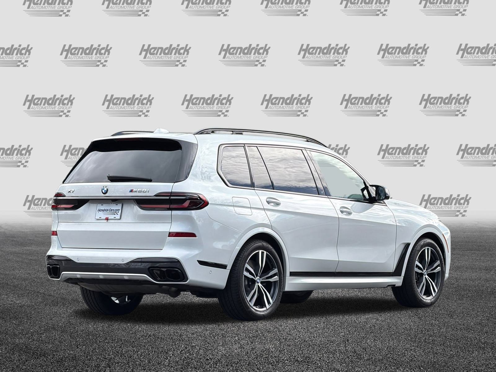 Used 2025 BMW X7 M60i image 5