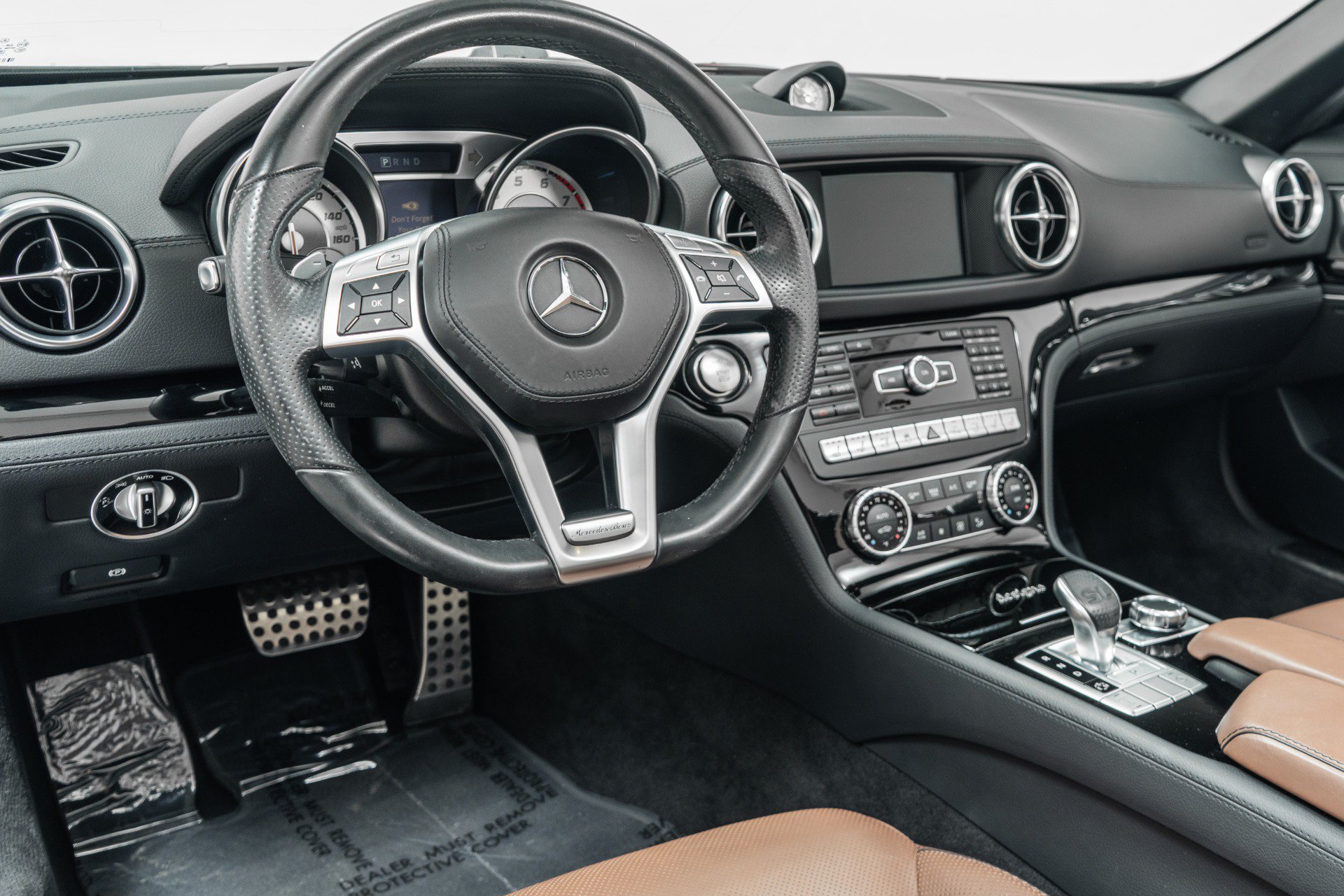Used 2016 Mercedes-Benz SL 550 image 13