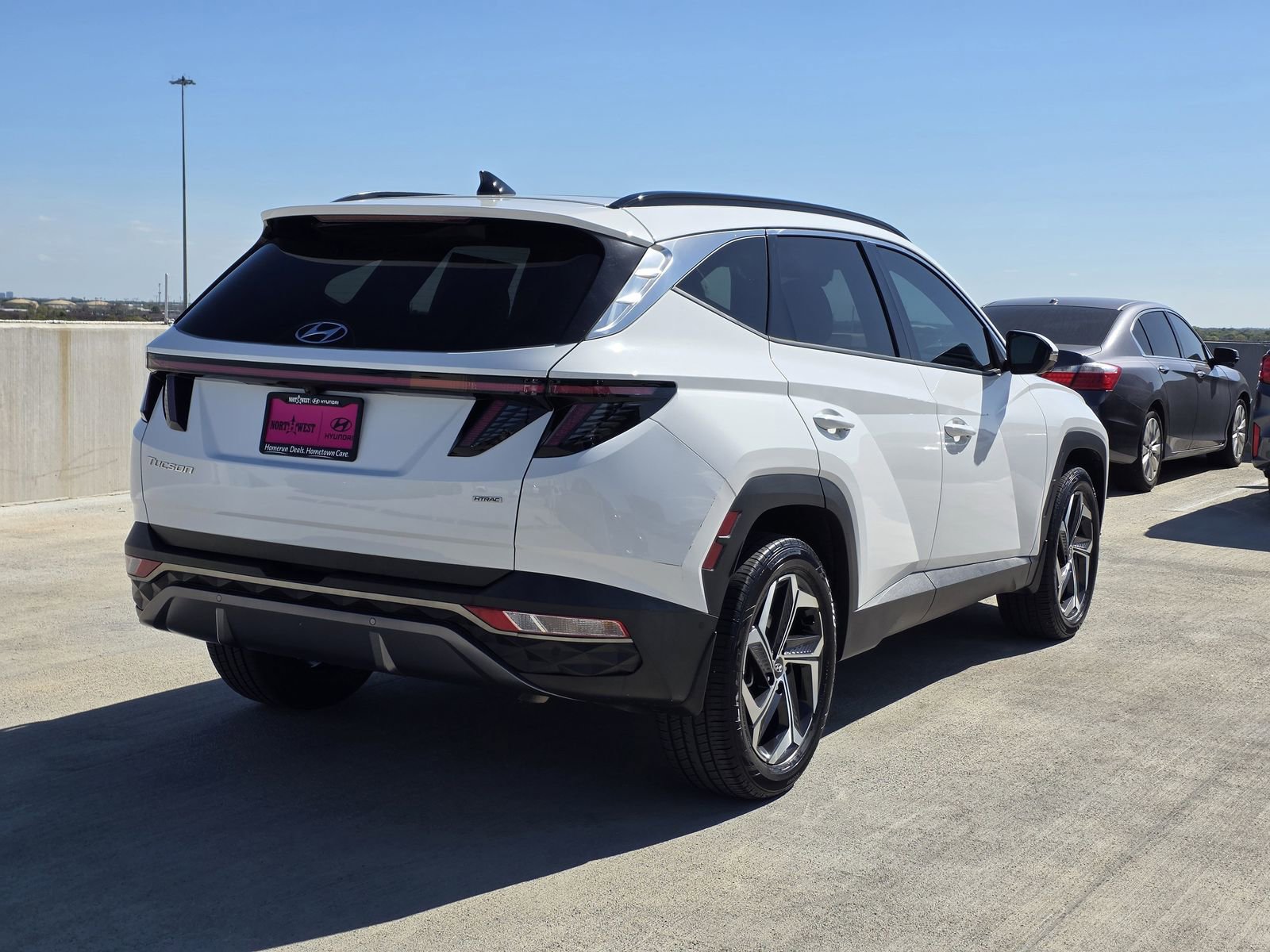 Used 2023 Hyundai Tucson Limited w/ Cargo Package image 6