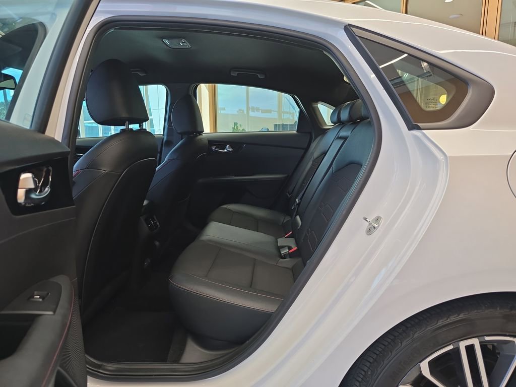 Used 2023 Kia Forte GT image 31