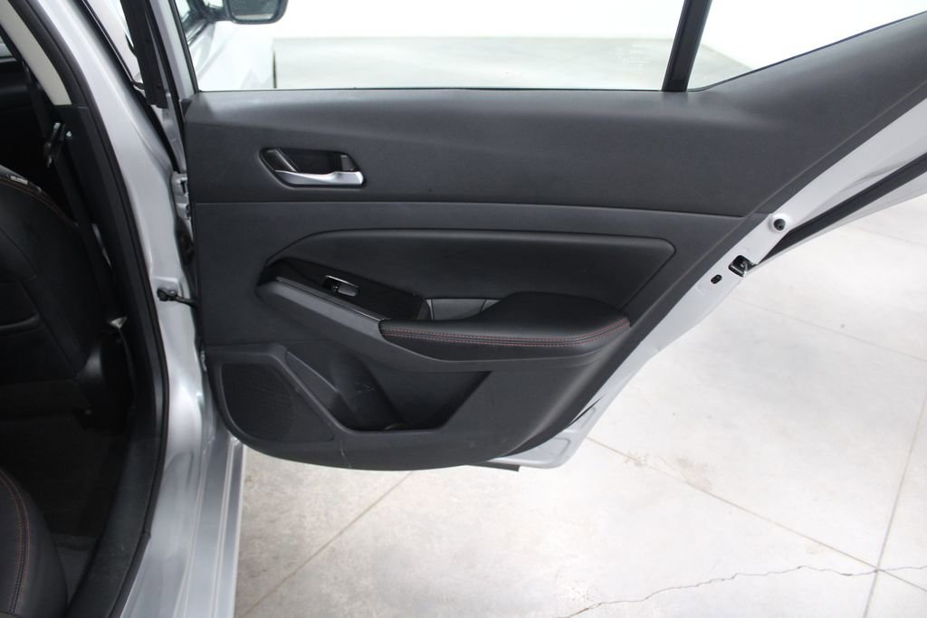 Used 2024 Nissan Altima 2.5 SR image 31