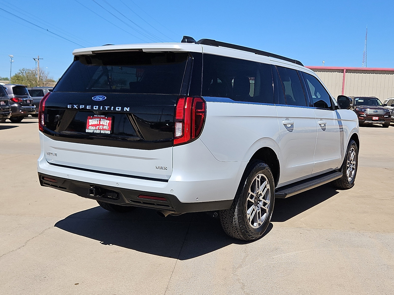 Used 2025 Ford Expedition Max Active image 3