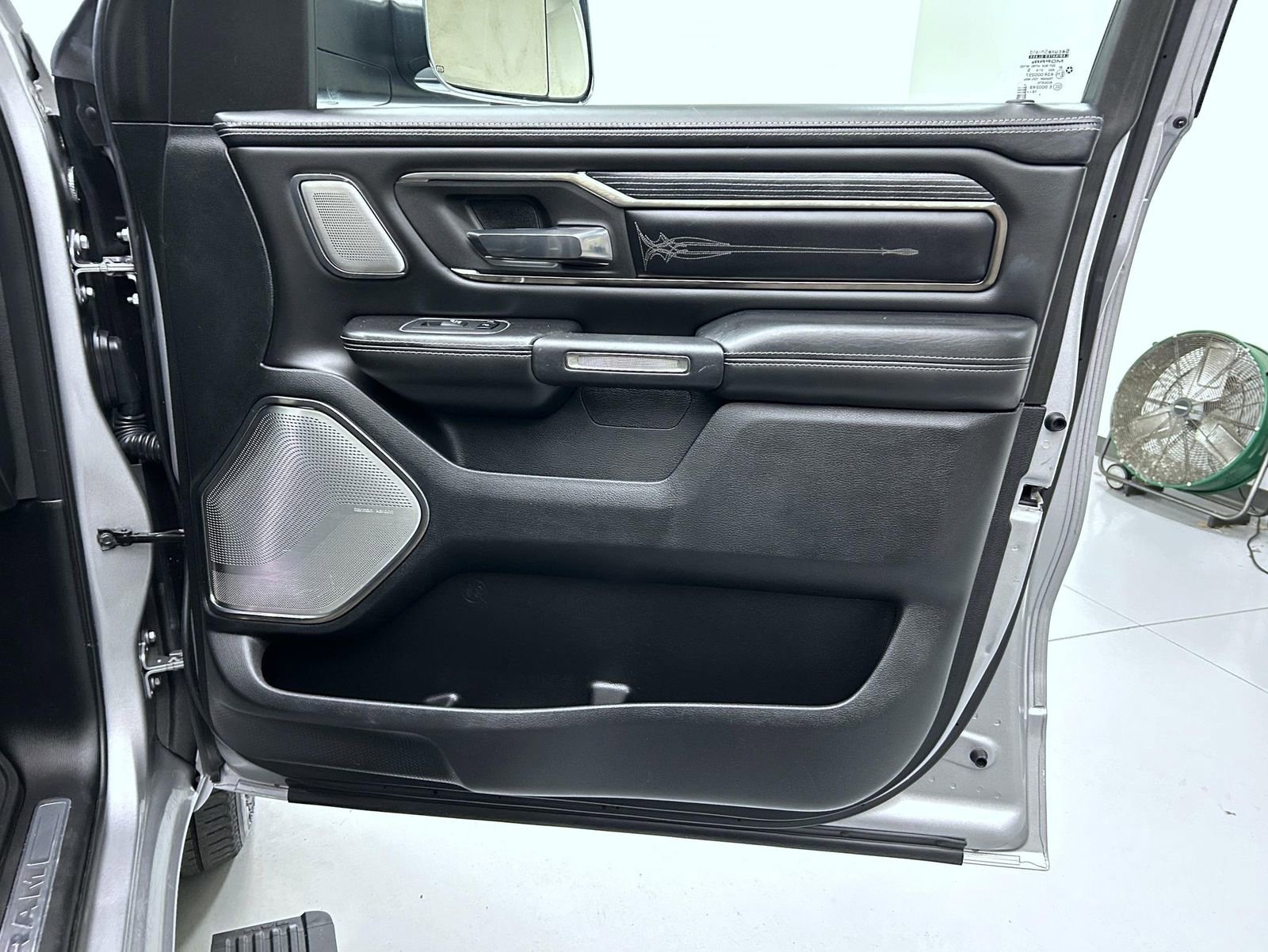 Used 2020 RAM 1500 Limited image 16