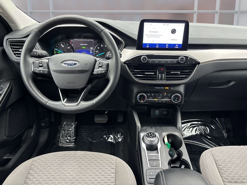 Used 2022 Ford Escape SE w/ Cold Weather Package FWD image 14