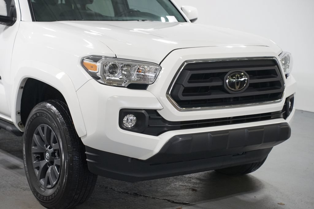 Used 2023 Toyota Tacoma SR5 RWD image 4