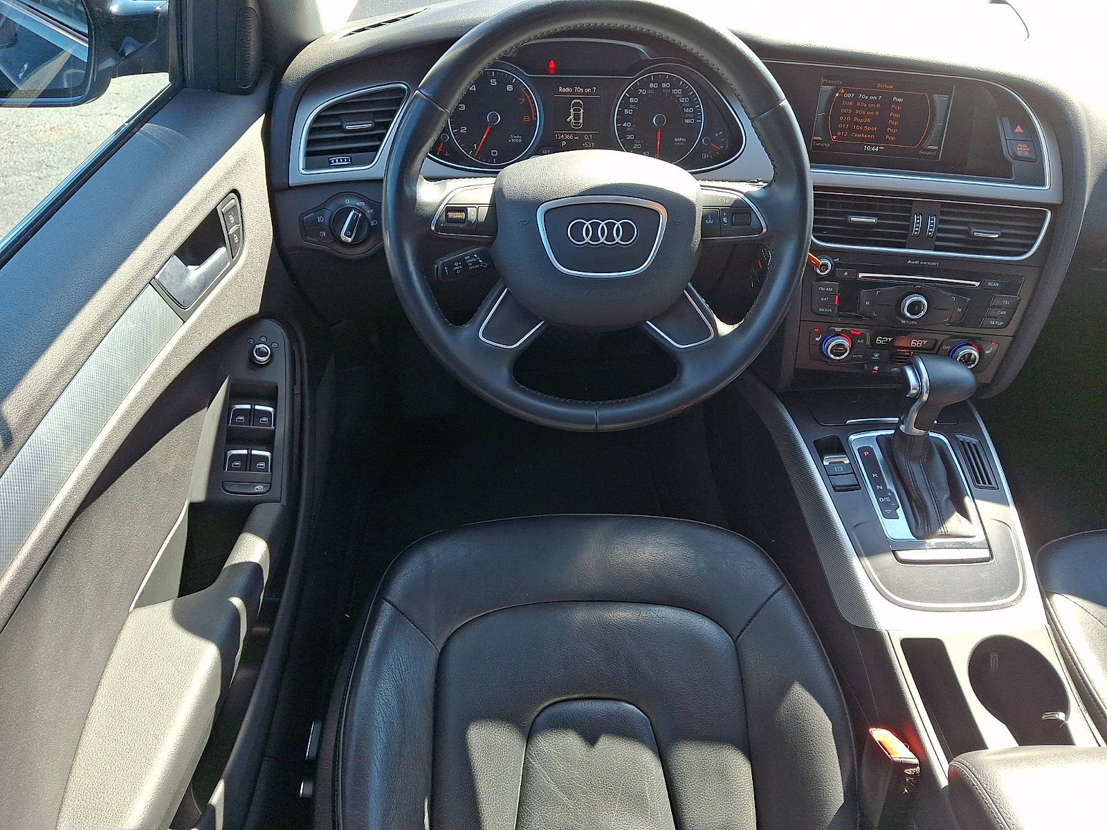 Used 2015 Audi A4 2.0T Premium image 11