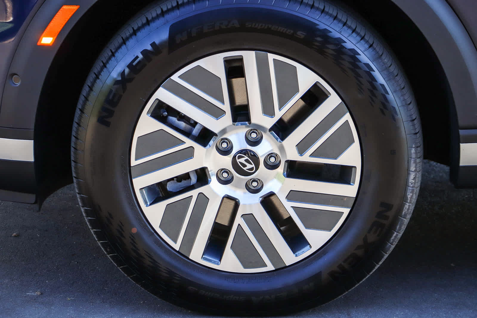 New 2026 Hyundai Palisade SEL Premium w/ Tow & Go Package FWD image 11