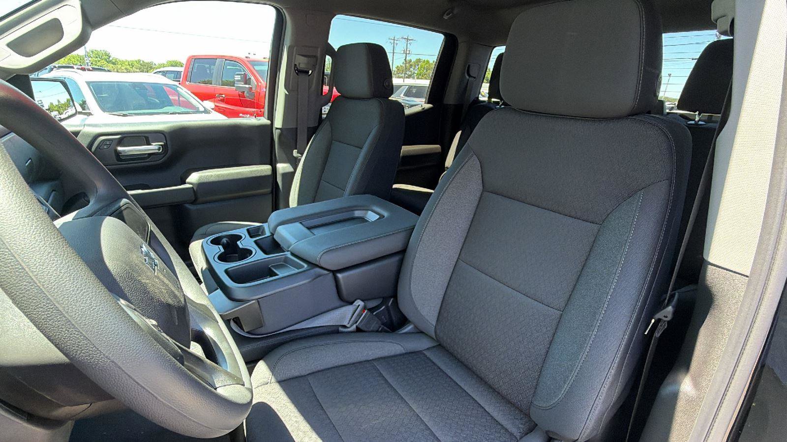 New 2026 Chevrolet Silverado 1500 Custom Trail Boss w/ LPO, Dark Essentials Package AWD/4WD image 14