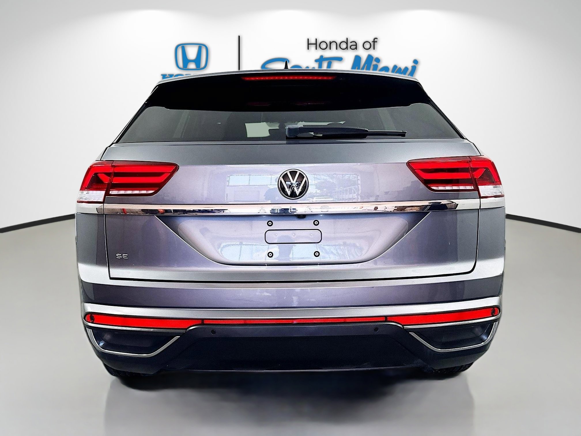 Used 2022 Volkswagen Atlas Cross Sport SE image 5