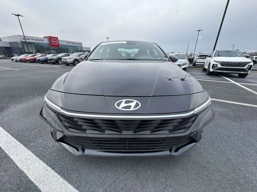 Used 2024 Hyundai Elantra SE image 25