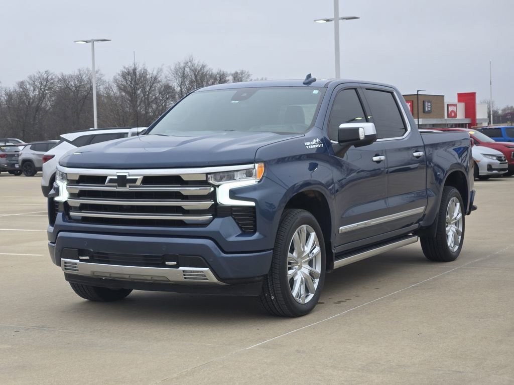 Used 2024 Chevrolet Silverado 1500 High Country w/ High Country Premium Package image 4