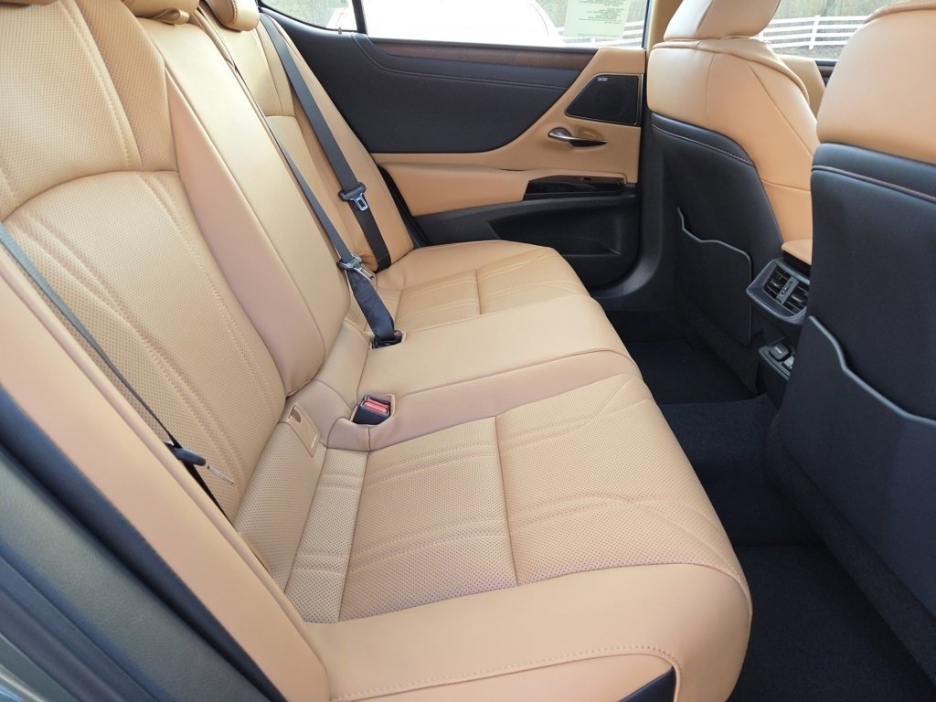 New 2025 Lexus ES 350 350 Luxury image 5