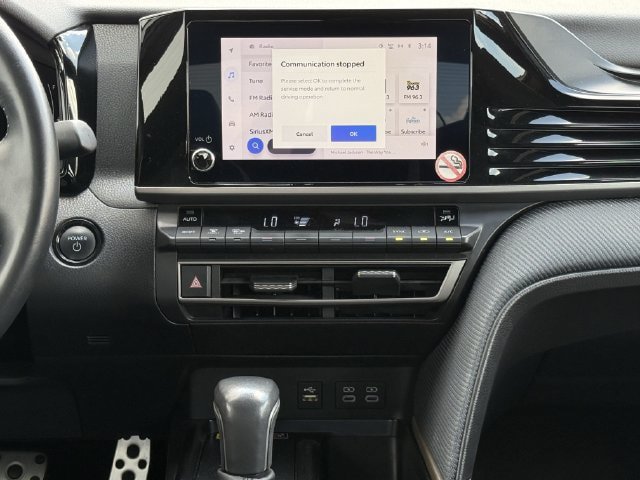 Used 2025 Toyota Camry SE FWD image 17