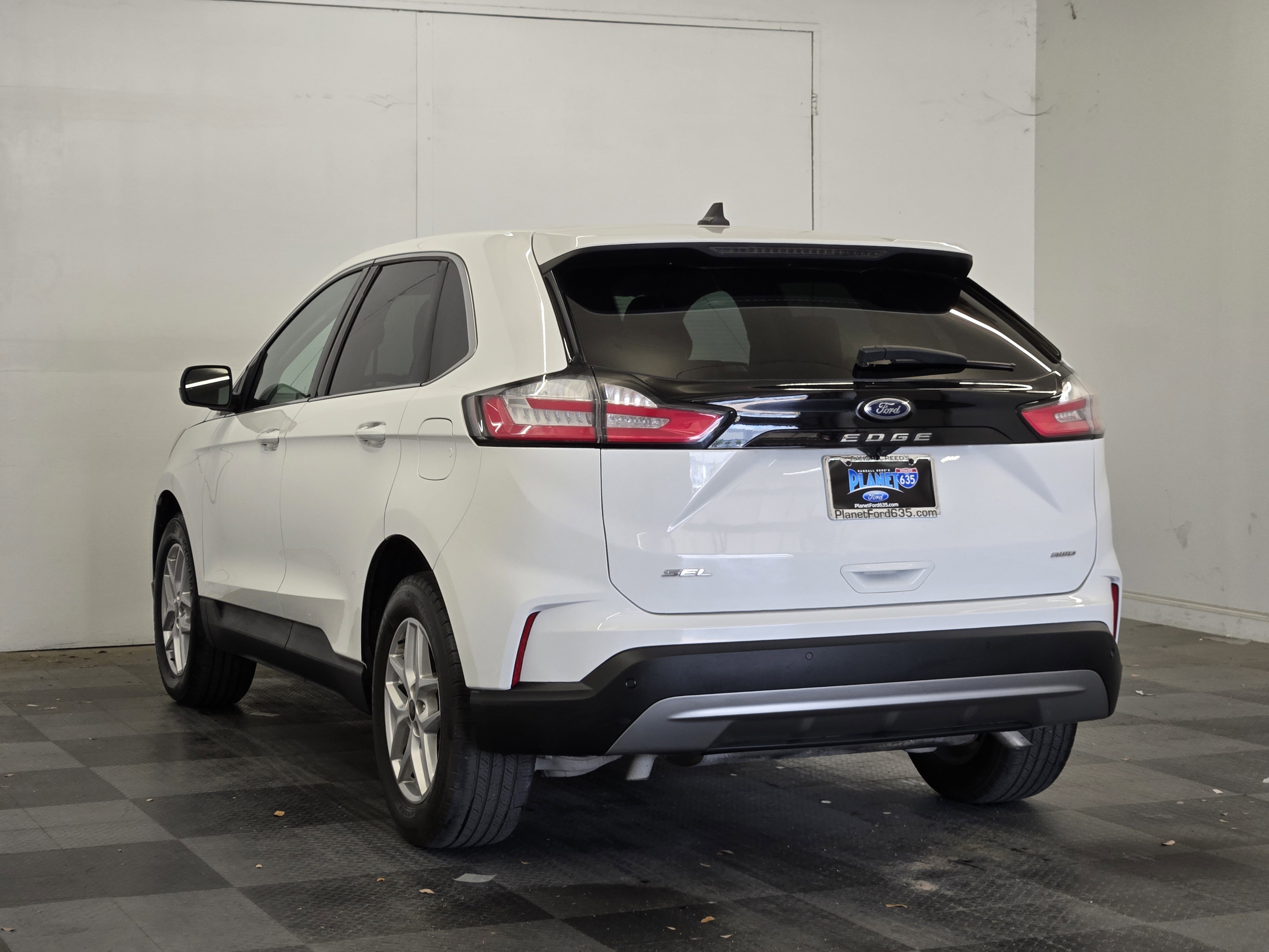 Certified 2023 Ford Edge SEL image 7