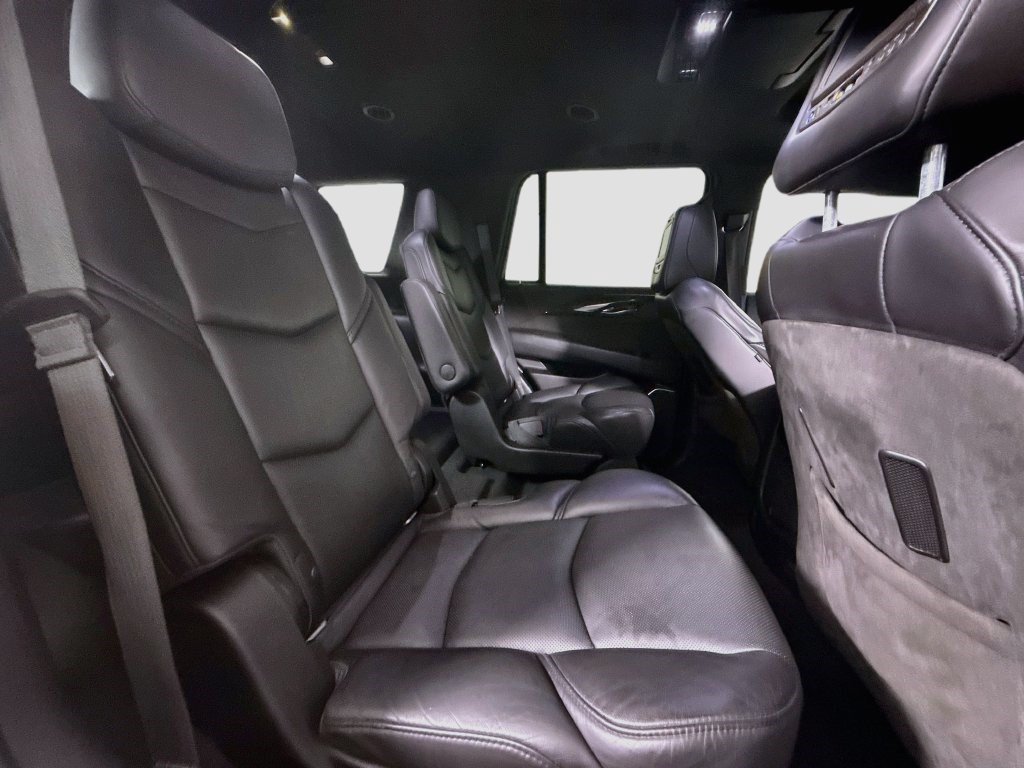 Used 2019 Cadillac Escalade Platinum AWD/4WD image 26