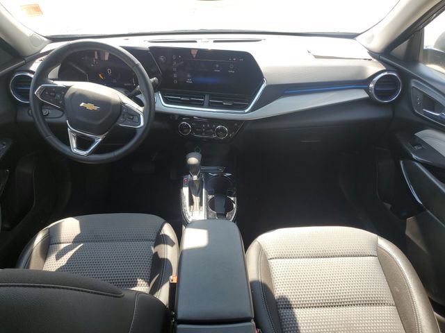 Used 2025 Chevrolet Trax LT w/ LT Convenience Package FWD image 13