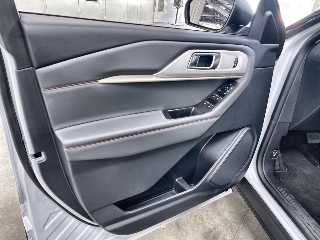 New 2026 Ford Explorer Active AWD/4WD image 14