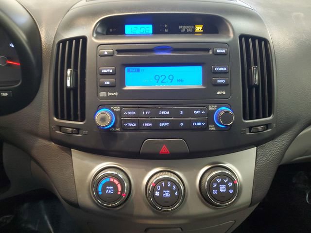 Used 2010 Hyundai Elantra GLS image 18