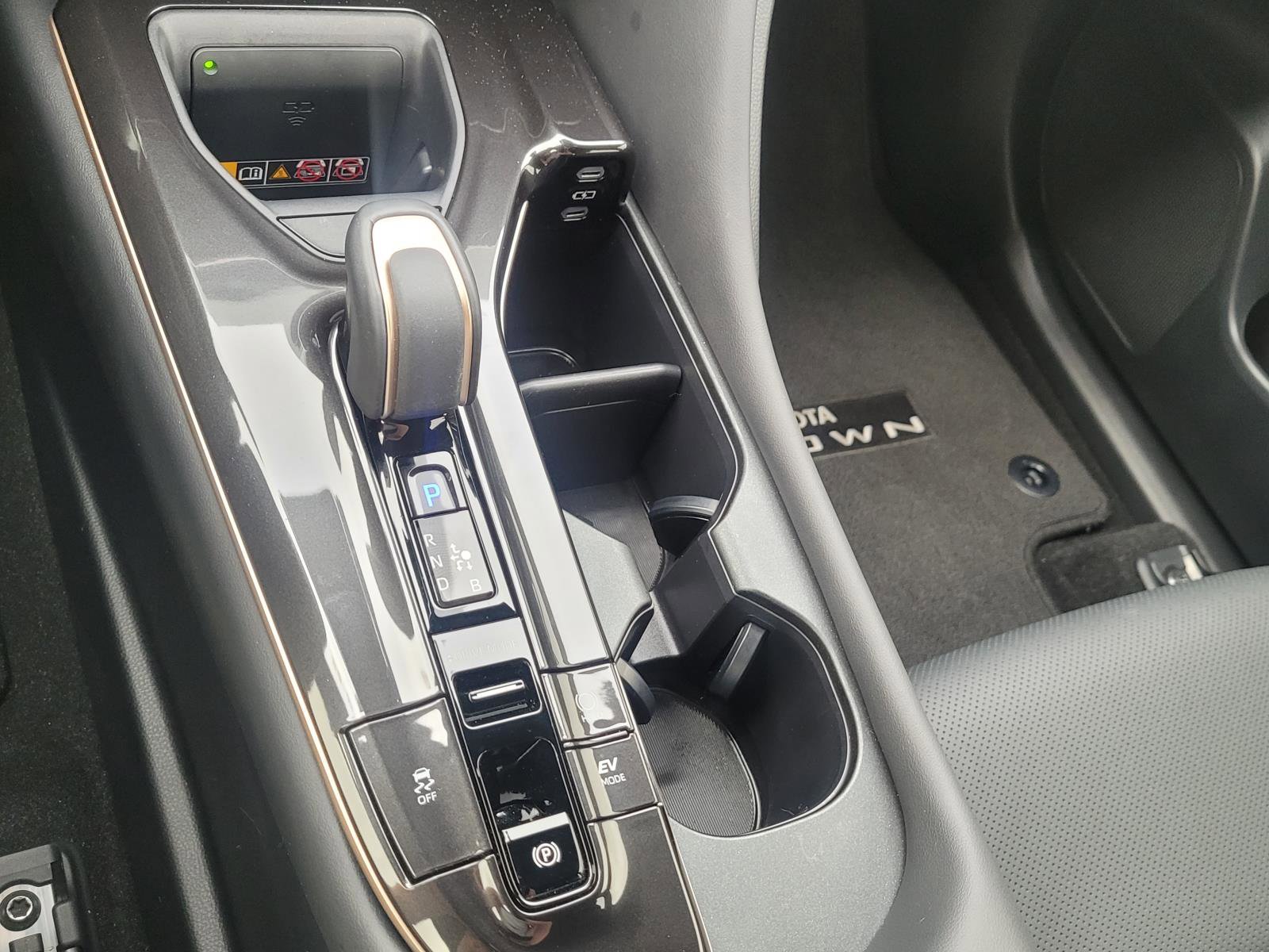 Used 2026 Toyota Crown XLE image 14