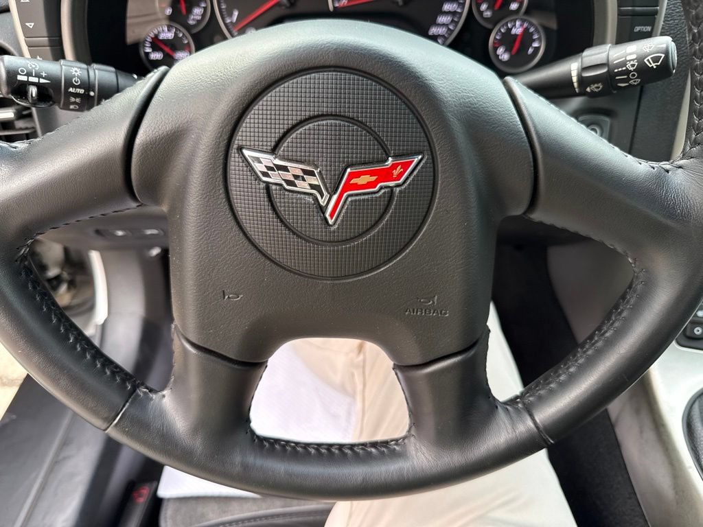 Used 2005 Chevrolet Corvette Convertible w/ Preferred Equipment Group RWD image 11
