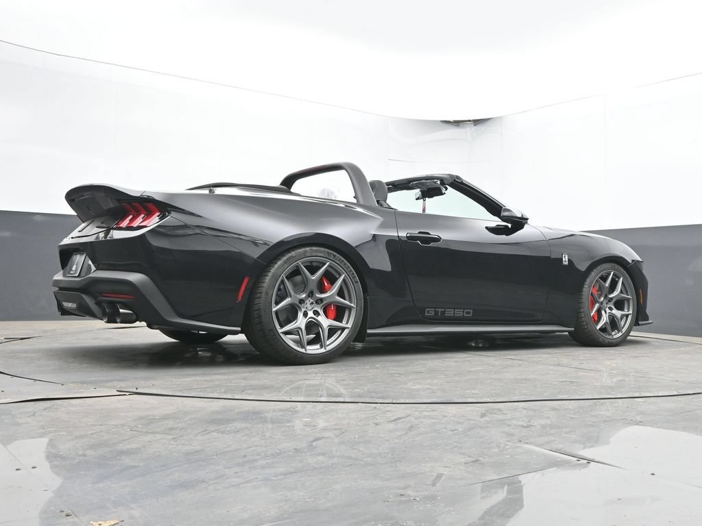 New 2026 Ford Mustang GT Premium w/ GT Performance Package RWD image 32