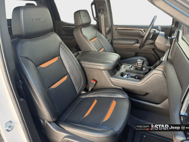 Used 2025 GMC Sierra 1500 AT4 AWD/4WD image 13
